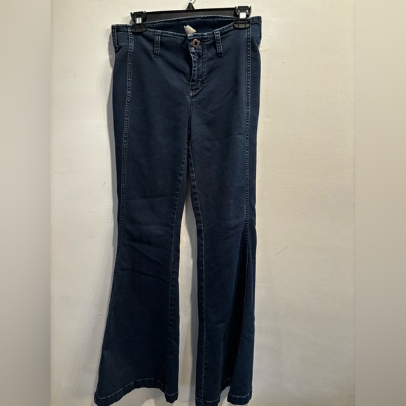 Free People Dark Blue Flare Jeans size 29 pull-on clean simple neutral basic - Picture 13 of 16
